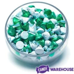 Hershey's Kisses Color Combo - Dark Green And White: 800-Piece Box -Candy Store hershey s kisses color combo dark green and white 800 piece box candy warehouse 5