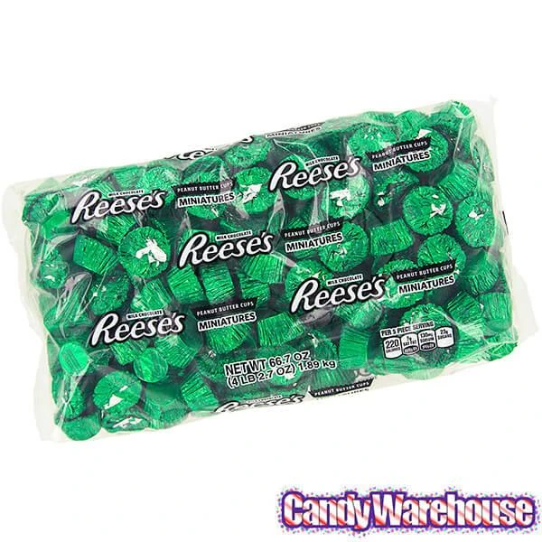 Reese's Peanut Butter Cups Miniatures - Dark Green: 200-Piece Bag 7 Reese's Peanut Butter Cups Miniatures - Dark Green: 200-Piece Bag - Image 5